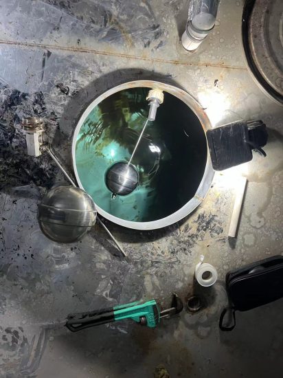 【2025-9-17】保定市城市快捷酒店火车站店更换水箱浮球阀维修记录-保定市安德优安装维修售后服务记录