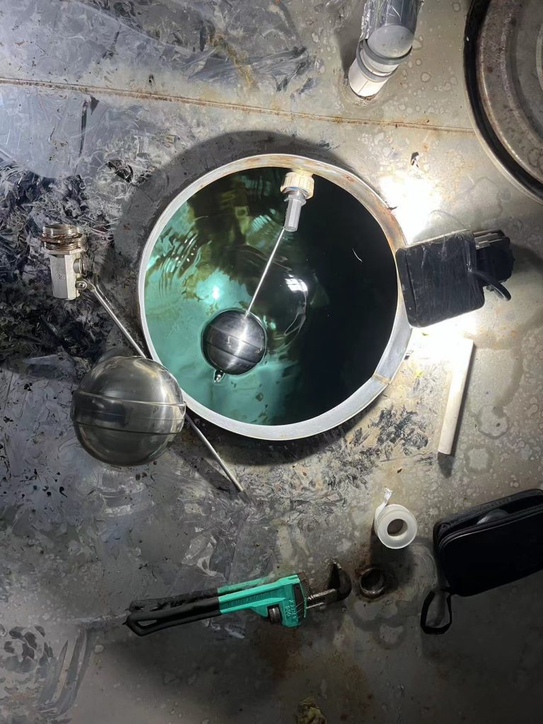 【2025-9-17】保定市城市快捷酒店火车站店更换水箱浮球阀维修记录-保定市安德优安装维修售后服务记录