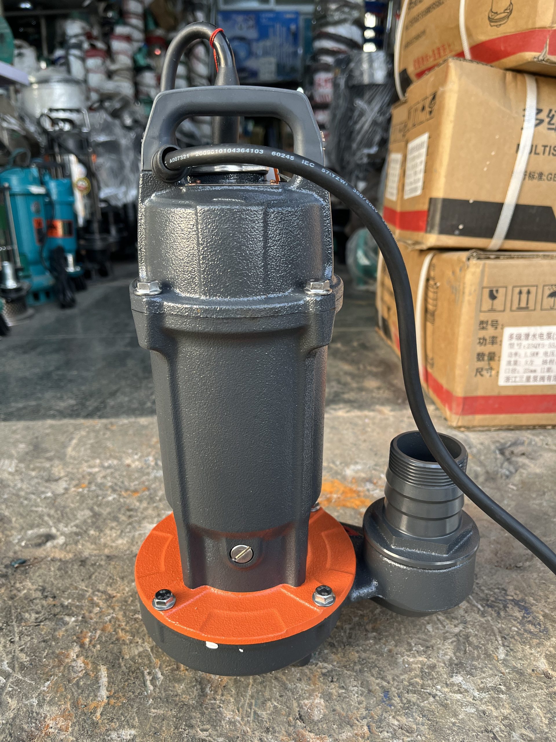 利欧潜水排污泵50WQD4-6-0.18TM2实拍配件数据照片参数-保定市安德优安装维修售后服务记录